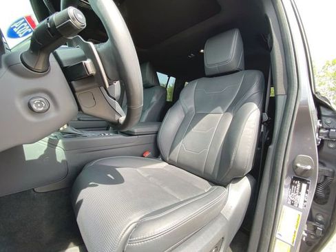 Used 2024 Lexus GX 550 w/ Accessory Package (Z1) AWD/4WD image 20