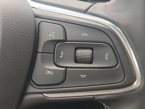Used 2026 Buick Encore GX Avenir w/ Avenir Technology Package FWD image 25