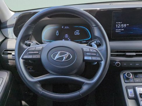 Certified 2025 Hyundai Palisade SEL FWD image 12