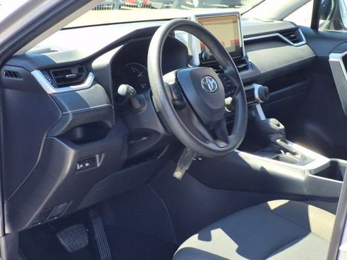 Used 2025 Toyota RAV4 LE image 10