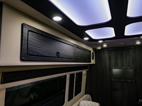 Used 2025 Mercedes-Benz Sprinter 3500 image 77