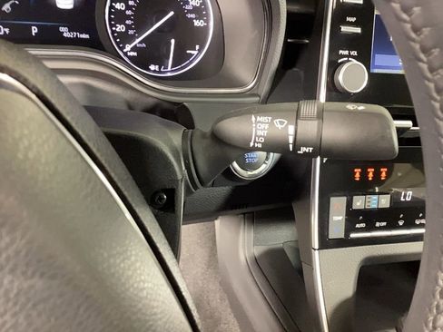 Used 2021 Toyota Avalon Touring image 23
