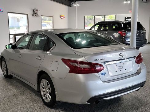 Used 2018 Nissan Altima 2.5 S w/ S Convenience Package FWD image 6