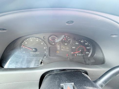 Used 2011 Ford Ranger XLT image 11