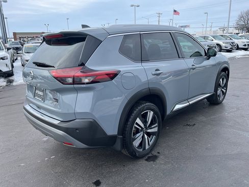 Used 2021 Nissan Rogue SL w/ Premium Package image 7