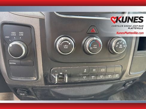 Used 2015 RAM 3500 Tradesman w/ Chrome Appearance Group AWD/4WD image 19