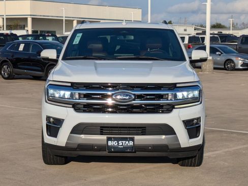 Used 2024 Ford Expedition Limited image 9