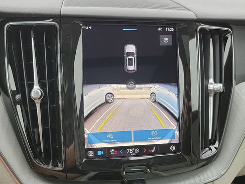 New 2025 Volvo XC60 T8 Plus w/ Protection Package Premier image 10