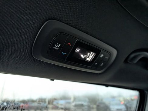 New 2026 Chrysler Voyager LX image 31