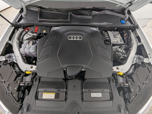 Certified 2025 Audi Q7 3.0T Premium image 32