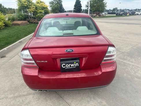 Used 2009 Ford Taurus SE FWD image 8