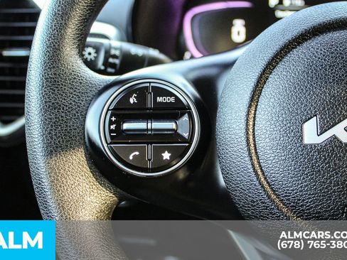 Used 2025 Kia Soul LX w/ LX Technology Package image 24