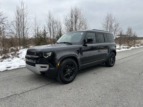 Used 2024 Land Rover Defender 110 S image 1