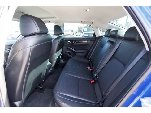 Used 2022 Honda Civic Touring image 10
