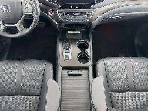 Certified 2023 Honda Passport TrailSport image 16