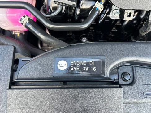 Used 2024 Toyota Prius XLE FWD image 14