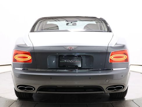Used 2018 Bentley Flying Spur V8 AWD/4WD image 65