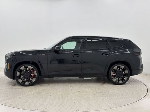 Used 2023 BMW XM AWD/4WD image 2