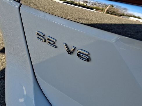 Used 2021 Volkswagen Atlas SE w/ Panoramic Sunroof Package image 23