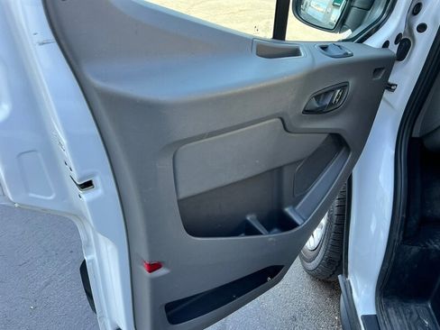 Used 2024 Ford Transit 350 XLT image 17