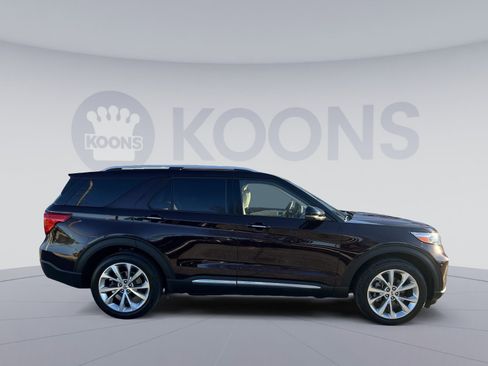Used 2023 Ford Explorer Platinum w/ Technology Package image 8