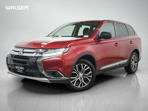 Used 2017 Mitsubishi Outlander ES FWD image 1