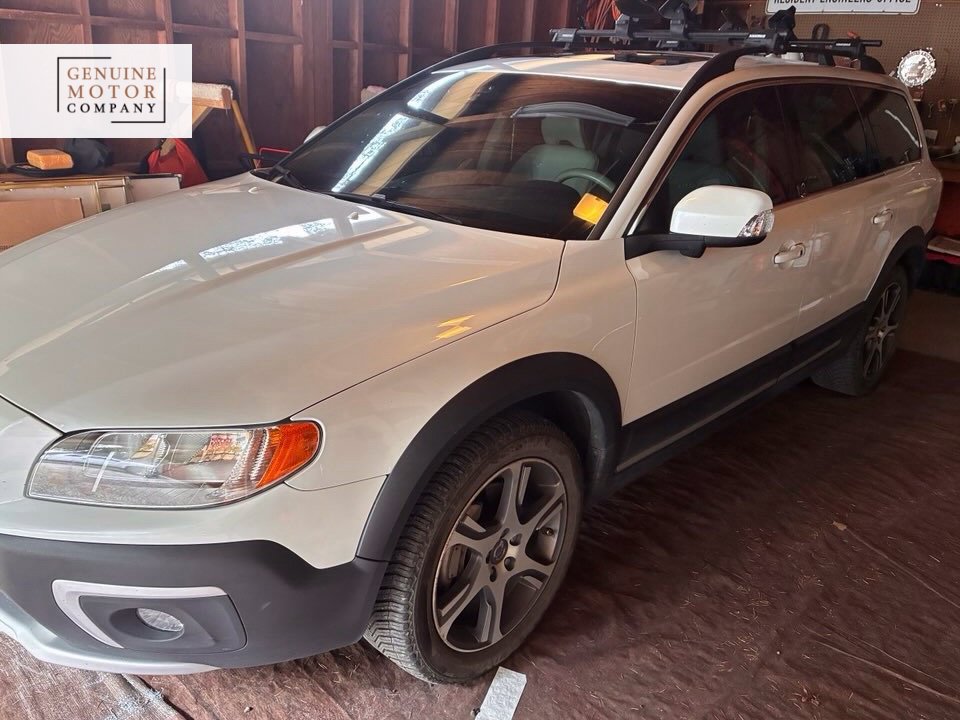 Used 2014 Volvo XC70 T6 AWD/4WD image 1