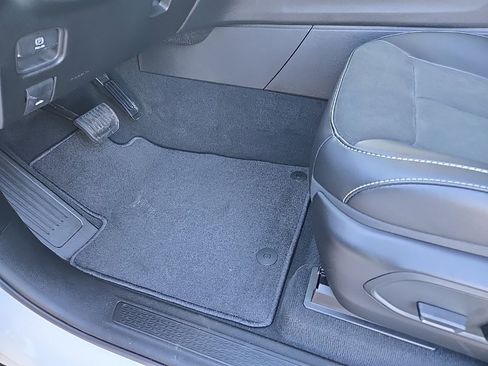 New 2025 Jeep Grand Cherokee Altitude image 35