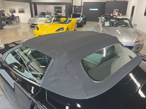 Used 2007 Chevrolet Corvette Convertible w/ Preferred Equipment Group RWD image 30