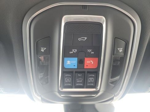 New 2026 Jeep Grand Cherokee Limited image 15