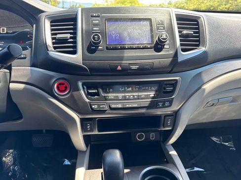 Used 2019 Honda Ridgeline RTL image 17