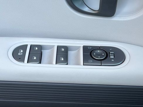 Certified 2026 Hyundai Ioniq 5 SEL RWD image 14