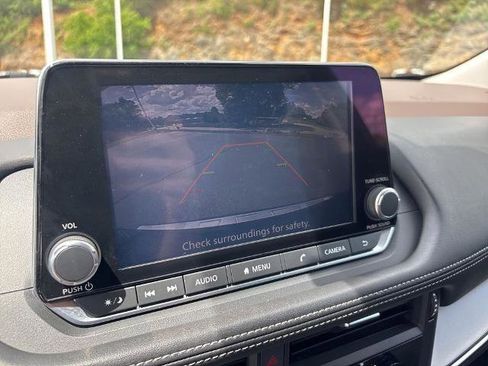 Certified 2023 Nissan Rogue SV AWD/4WD image 12