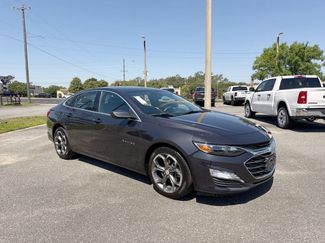 Used 2023 Chevrolet Malibu LT FWD video 1