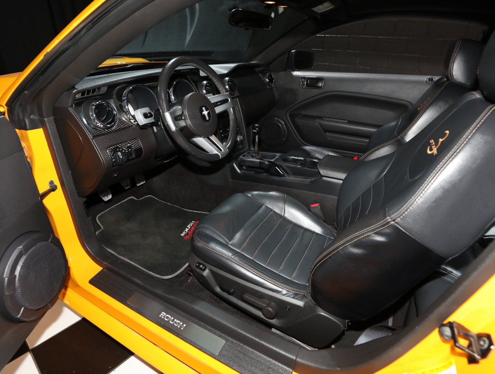 Used 2007 Ford Mustang GT RWD image 3