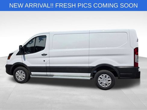 Used 2025 Ford Transit 250 Low Roof w/ Exterior Upgrade Package RWD image 4