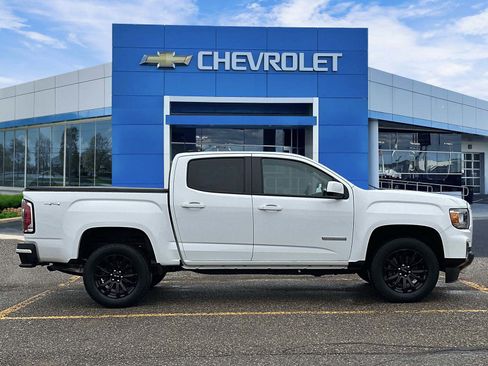 Certified 2022 GMC Canyon Elevation w/ Elevation Premium Package AWD/4WD image 5