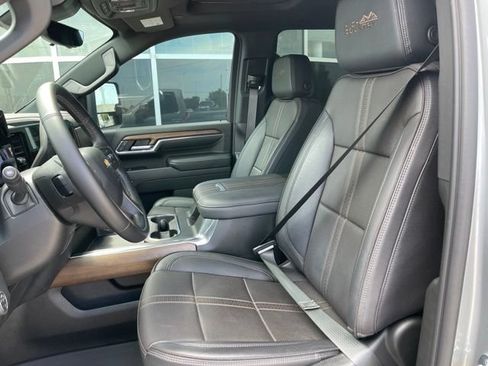 Certified 2024 Chevrolet Silverado 3500 High Country w/ High Country Premium Package AWD/4WD image 13