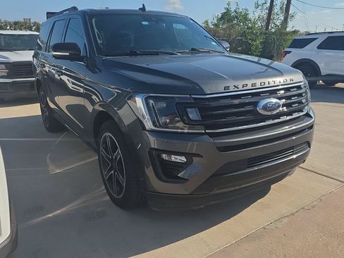 Used 2019 Ford Expedition Limited w/ Equipment Group 303A RWD image 5
