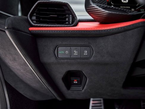 Used 2025 Lamborghini Revuelto image 57