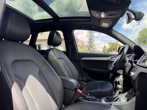 Used 2018 Audi Q3 2.0T Premium w/ Convenience Package AWD/4WD image 29