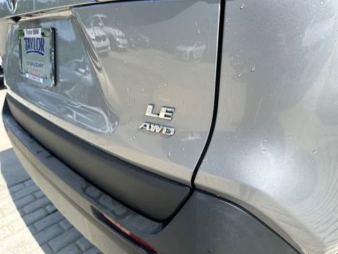 Used 2022 Toyota RAV4 LE image 7