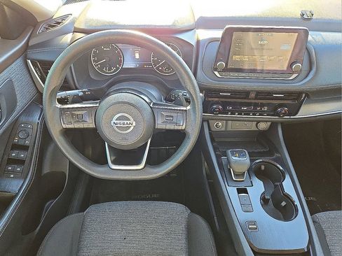 Used 2021 Nissan Rogue SV image 17