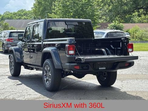 New 2026 Jeep Gladiator Sport AWD/4WD image 12