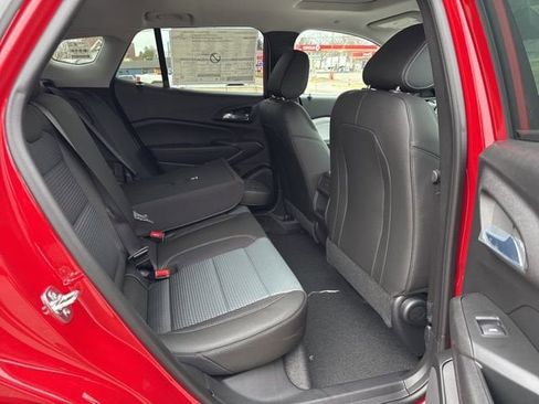 New 2026 Chevrolet Trax LT w/ Sunroof Package FWD image 10
