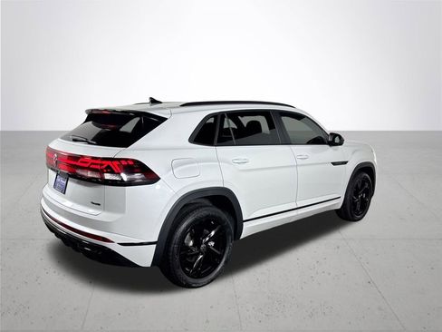 New 2026 Volkswagen Atlas Cross Sport SEL R-Line image 6