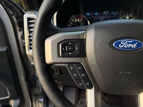 Used 2016 Ford F150 Lariat w/ Equipment Group 502A Luxury image 14