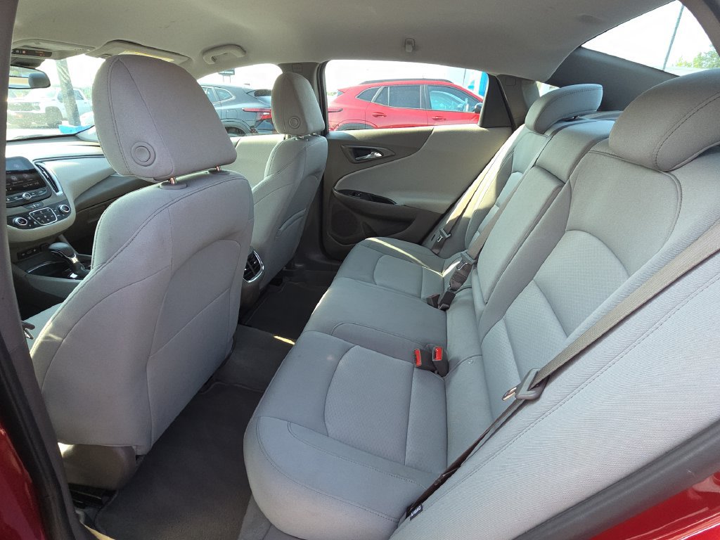 Used 2025 Chevrolet Malibu LT FWD image 28