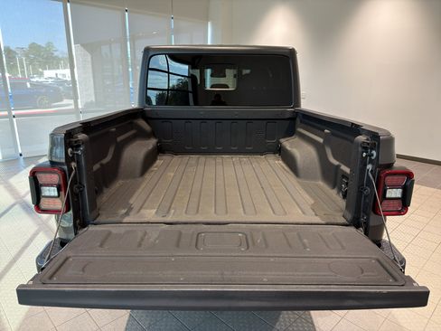 Used 2020 Jeep Gladiator Sport w/ Quick Order Package 24S image 22