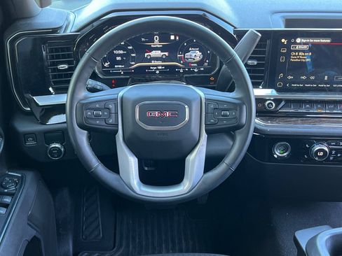Used 2023 GMC Sierra 1500 Elevation image 16
